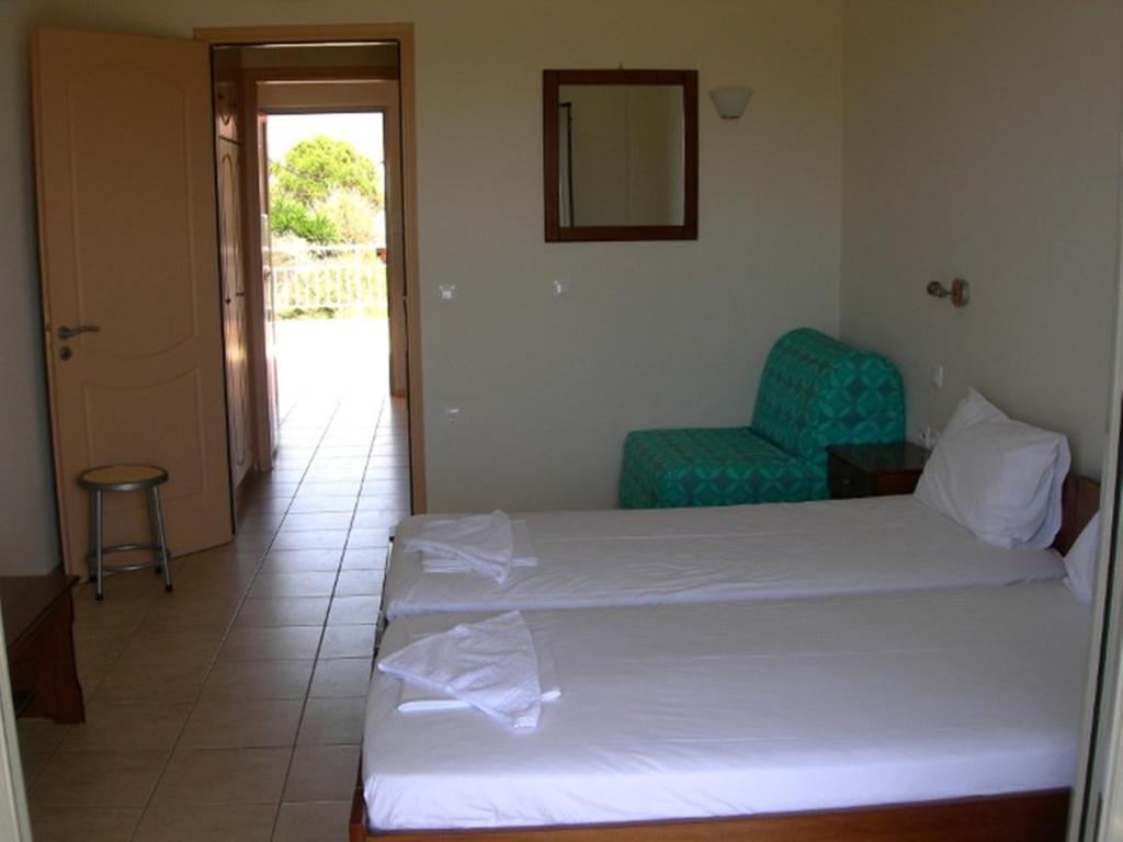 Asfodelos Apartment Hotel Kakovatos Ngoại thất bức ảnh